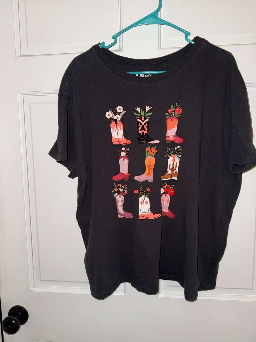 Dark Gray Graphic Short-Sleeve Tee with Colorful Cowboy Boot Motif
